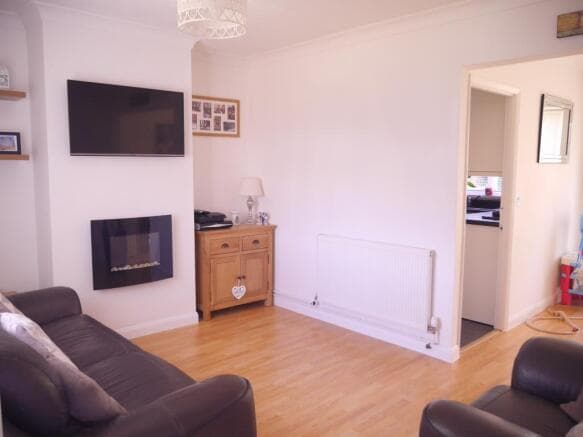 Image 1:2 bedroom Semi-detached house to rent