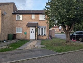 Image 2:2 bedroom End-of-terrace house to rent