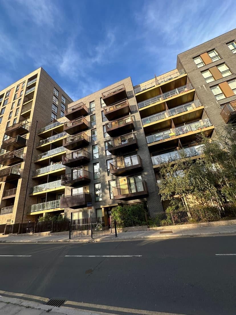 Image 1:1 bedroom Apartment or flat to rent