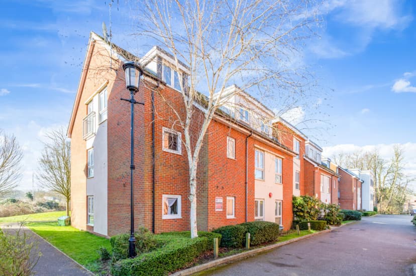 Image 1:2 bedroom Apartment or flat to rent