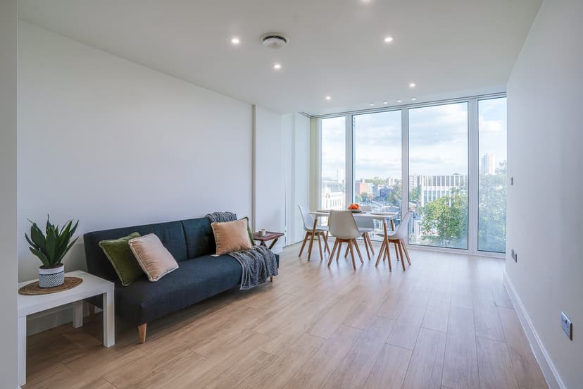 Image 1:2 bedroom Apartment or flat to rent