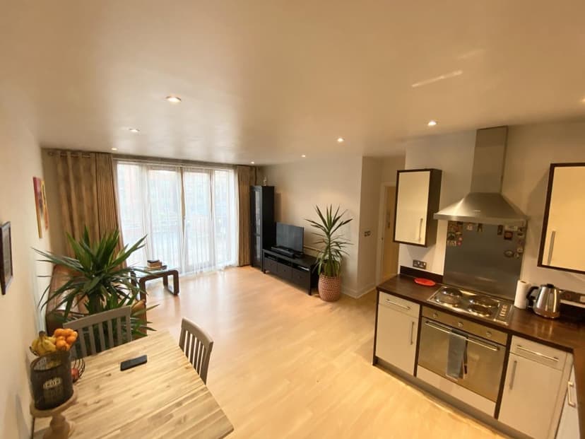 Image 3:2 bedroom Apartment or flat to rent