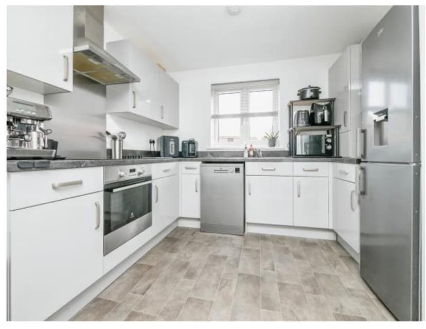 Image 2:4 bedroom Terraced house to rent