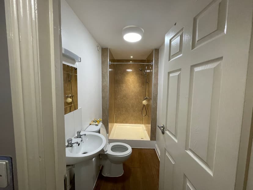 Image 3:2 bedroom Apartment or flat to rent