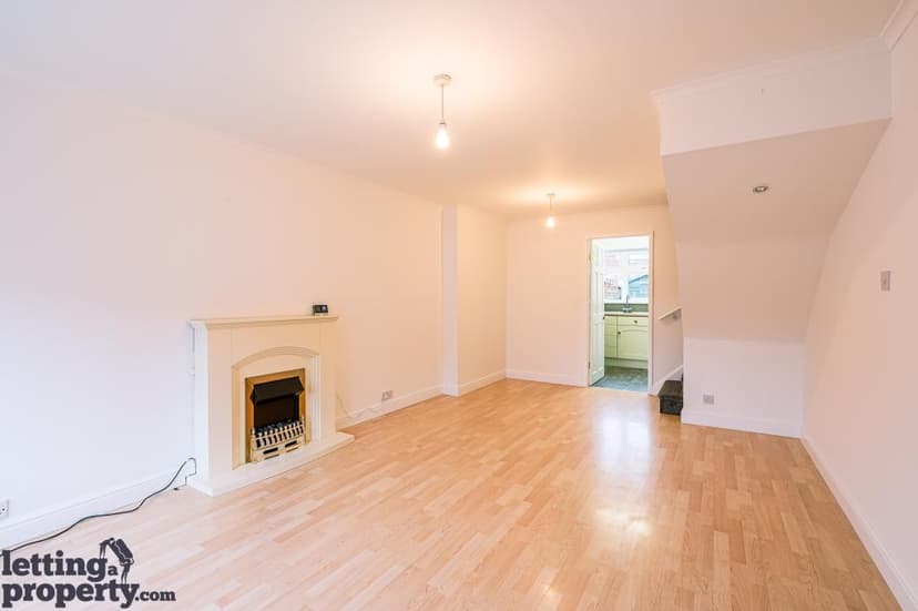 Image 2:2 bedroom Terraced house to rent