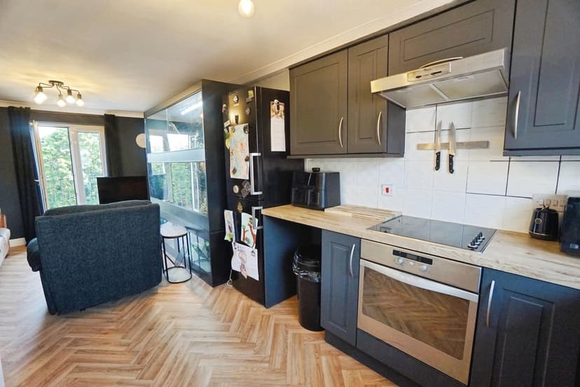 Image 1:2 bedroom Apartment or flat to rent