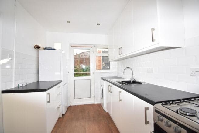 Image 2:2 bedroom Semi-detached house to rent