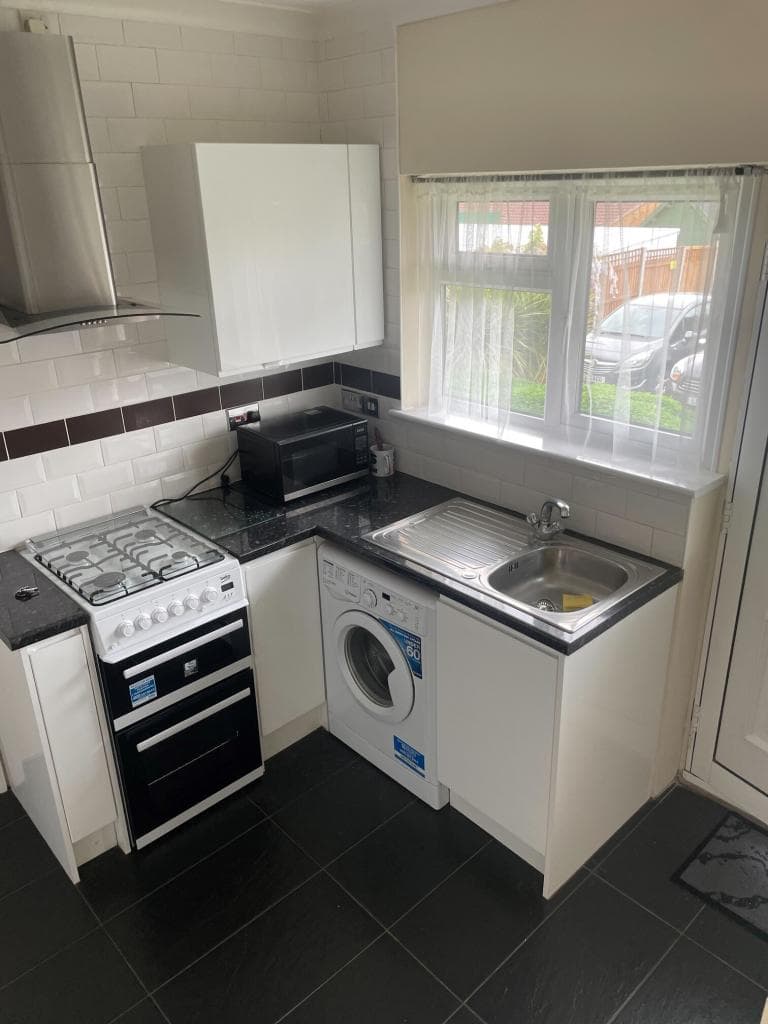 Image 2:1 bedroom Apartment or flat to rent