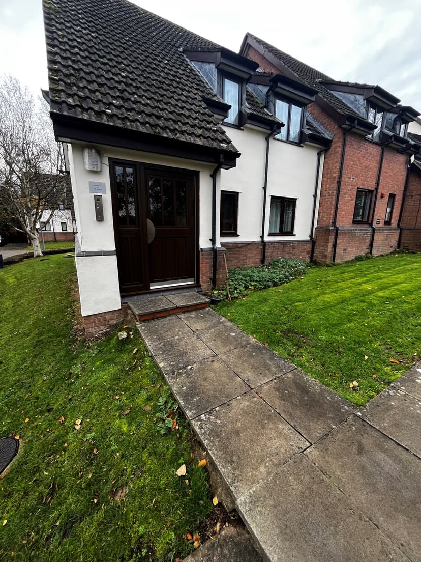 Image 1:2 bedroom Apartment or flat to rent