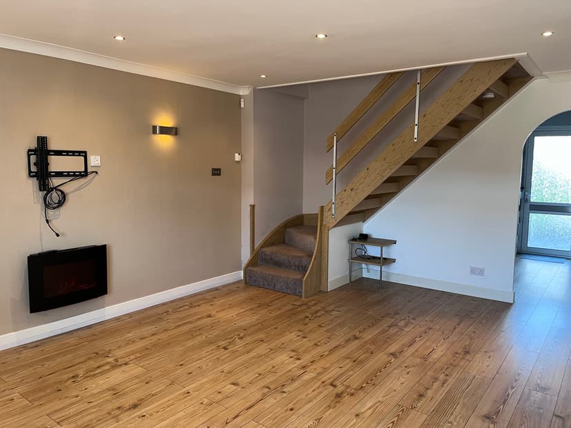 Image 2:2 bedroom Semi-detached house to rent