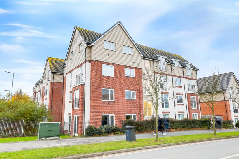 Image 1:2 bedroom Apartment or flat to rent