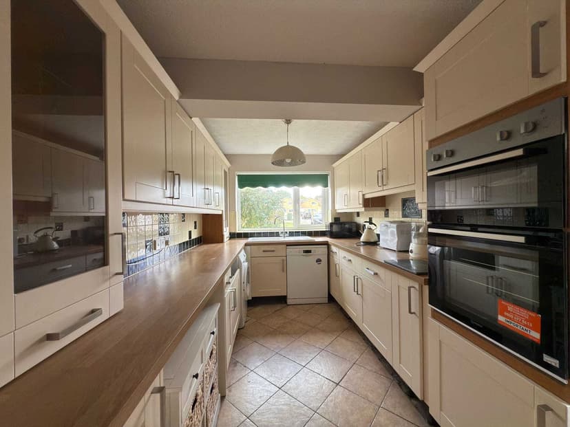 Image 1:3 bedroom Detached house to rent