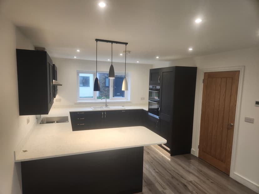 Image 3:4 bedroom Detached house to rent