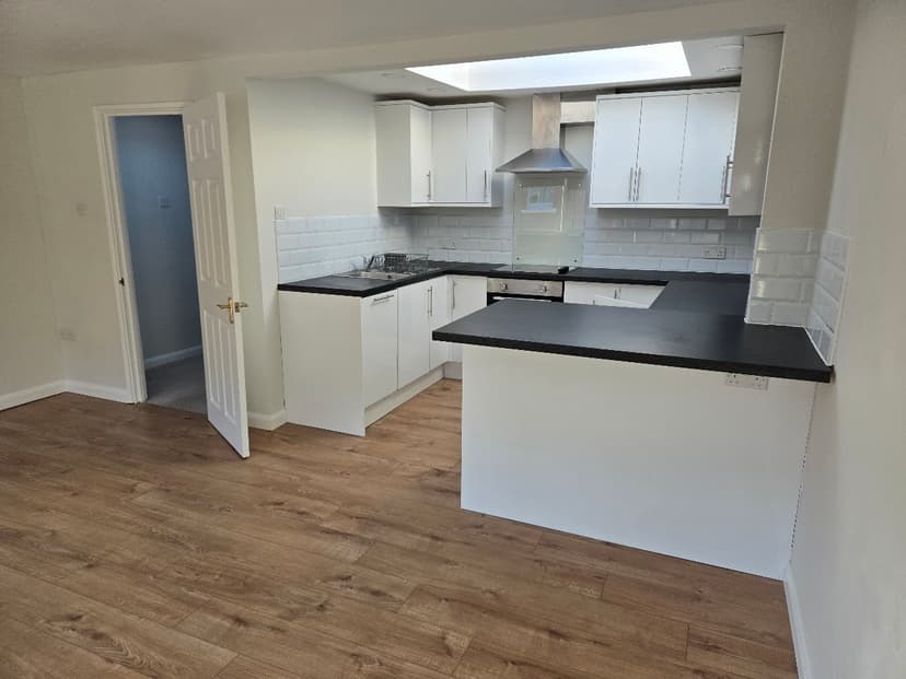 Image 3:2 bedroom Apartment or flat to rent