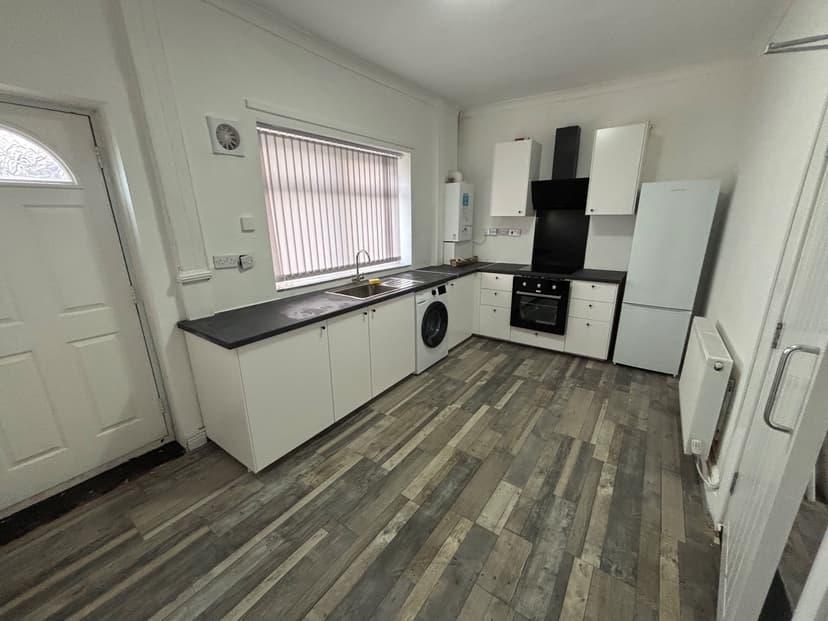 Image 1:2 bedroom Terraced house to rent