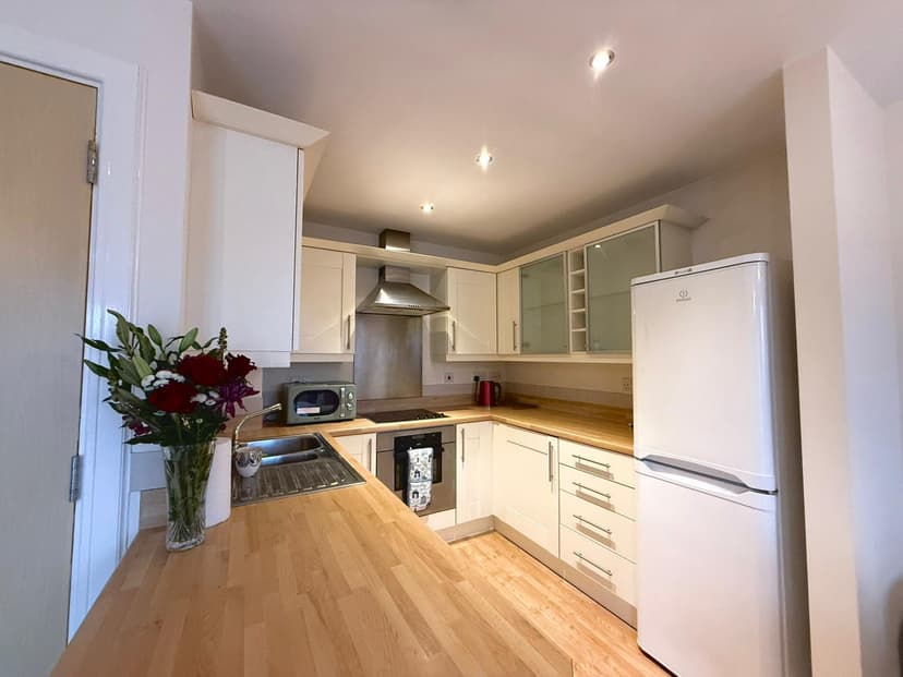 Image 1:2 bedroom Apartment or flat to rent