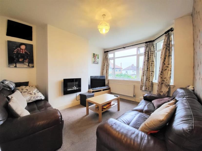 Image 1:3 bedroom Semi-detached house to rent