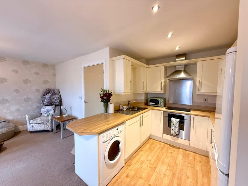 Image 3:2 bedroom Apartment or flat to rent