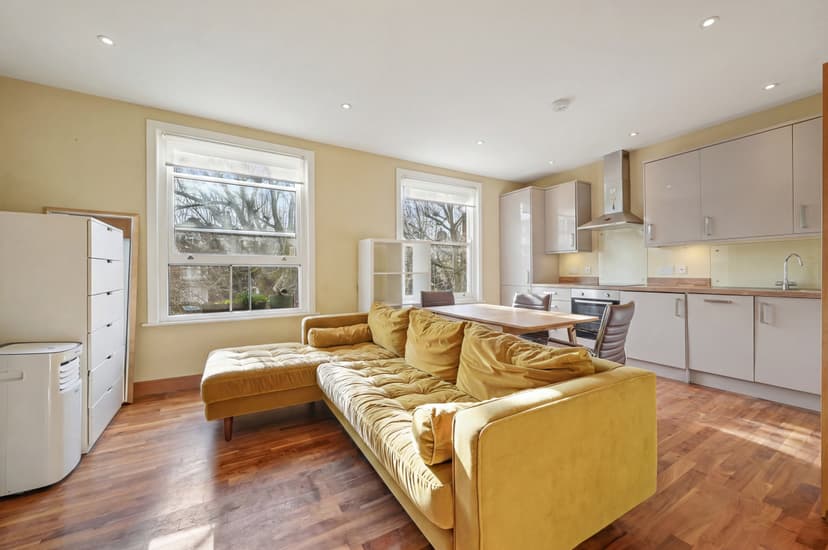 Image 3:2 bedroom Apartment or flat to rent