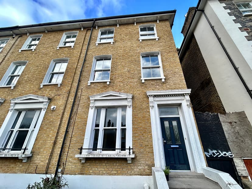 Image 1:3 bedroom Apartment or flat to rent