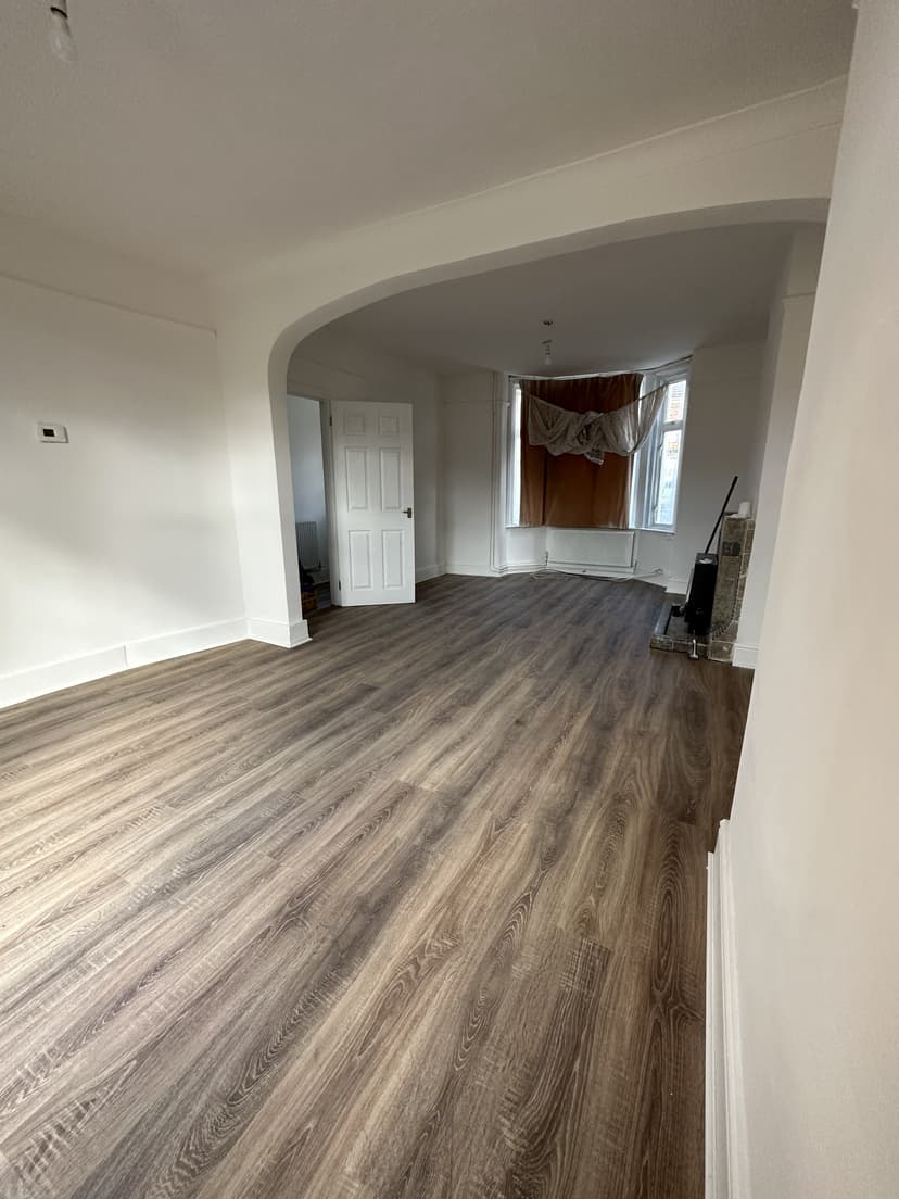 Image 3:3 bedroom Semi-detached house to rent