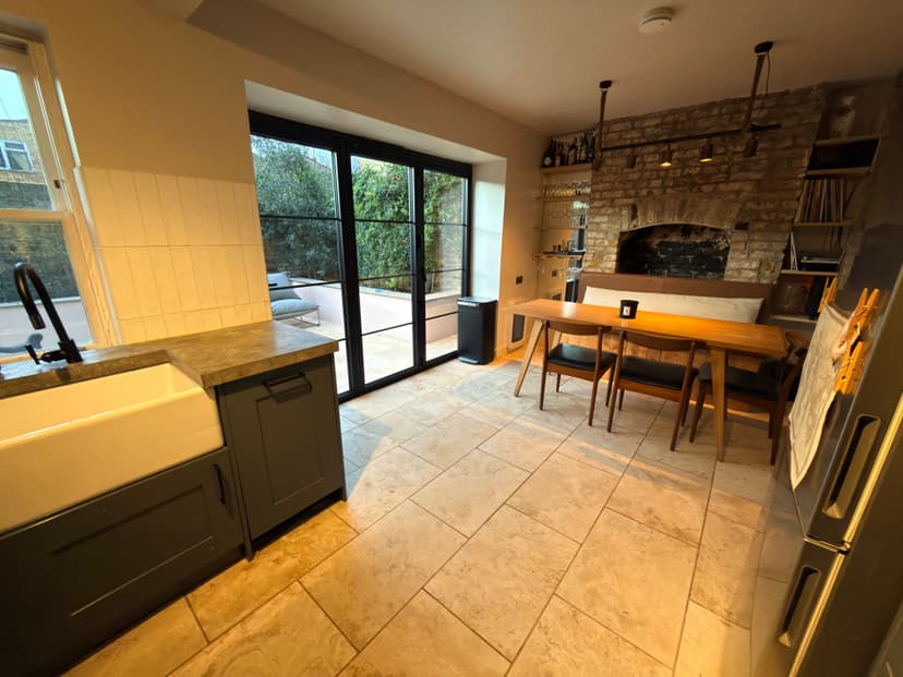 Image 3:2 bedroom End-of-terrace house to rent