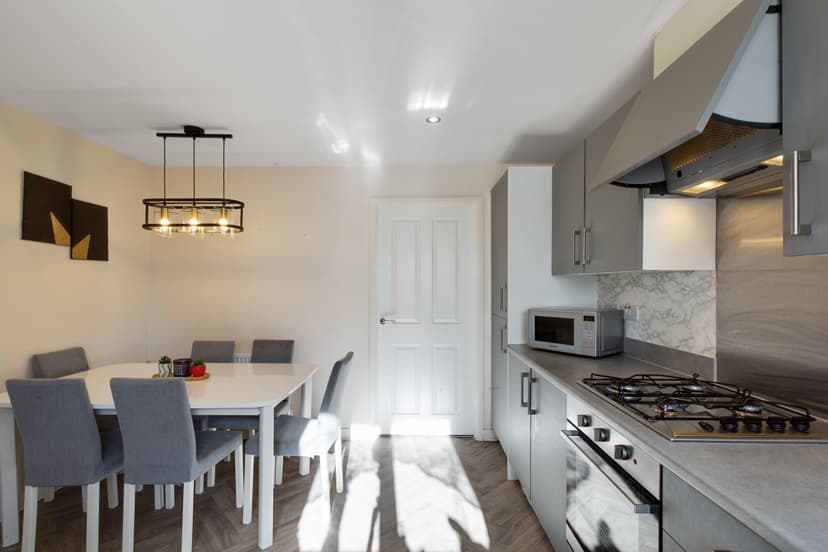 Image 3:3 bedroom Semi-detached house to rent