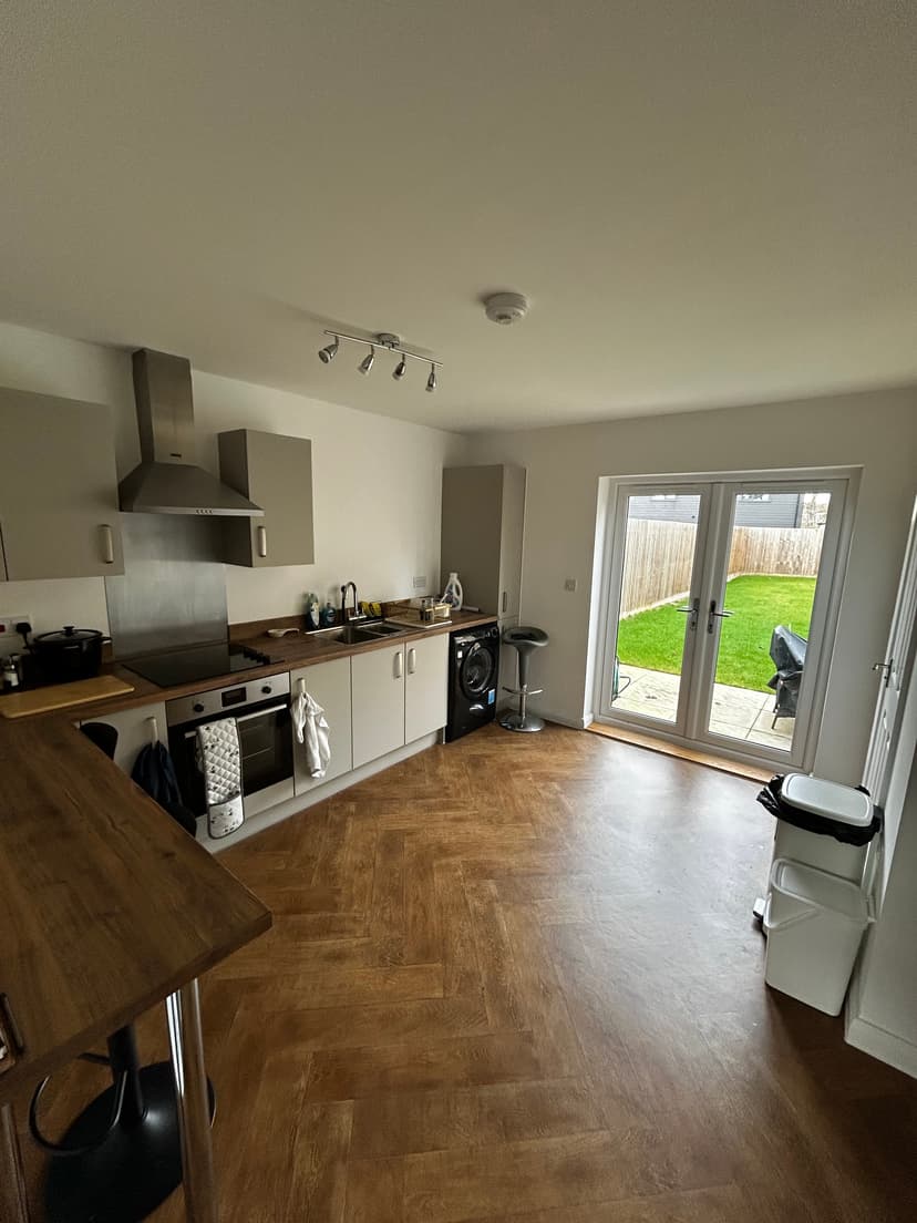 Image 2:2 bedroom Semi-detached house to rent