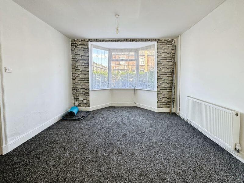 Image 1:3 bedroom Semi-detached house to rent