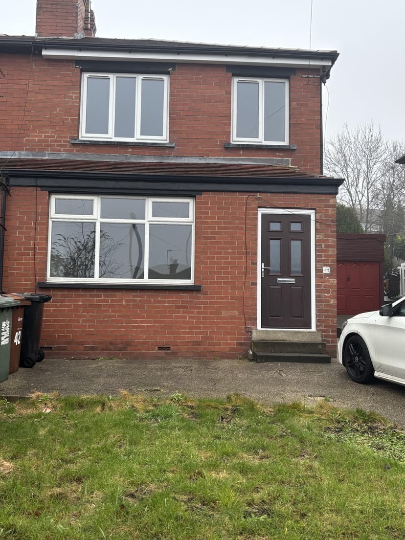 Image 1:3 bedroom Semi-detached house to rent