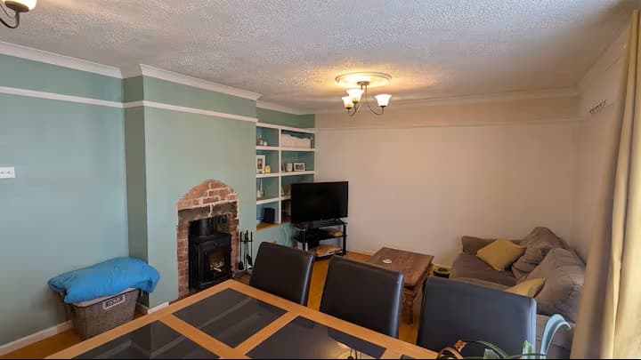 Image 2:2 bedroom Ground floor flat to rent