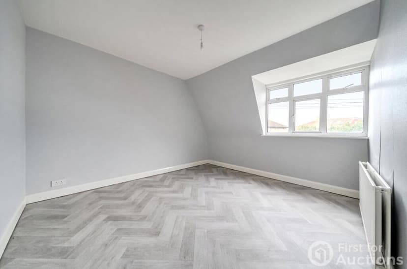 Image 3:2 bedroom Maisonette to rent