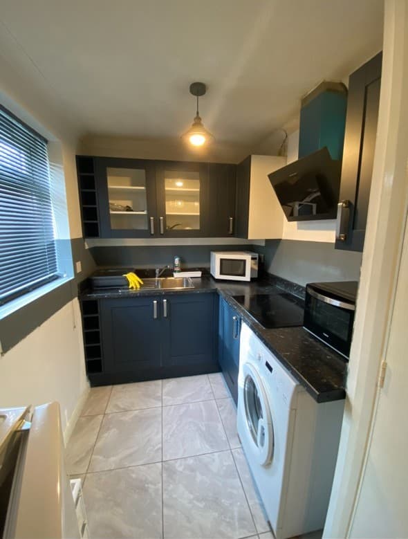 Image 3: Studio Ground floor flat to rent