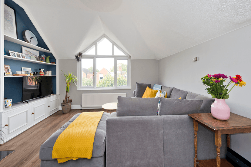 Image 3:2 bedroom Flat to rent
