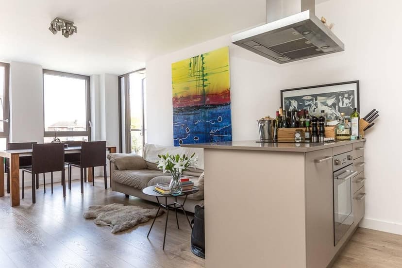 Image 1:1 bedroom Apartment or flat to rent