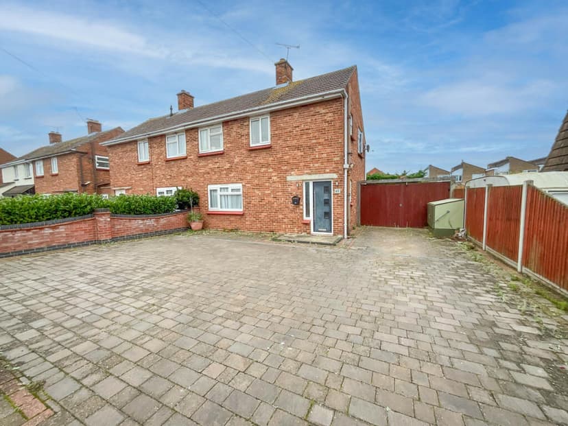 Image 1:3 bedroom Semi-detached house to rent
