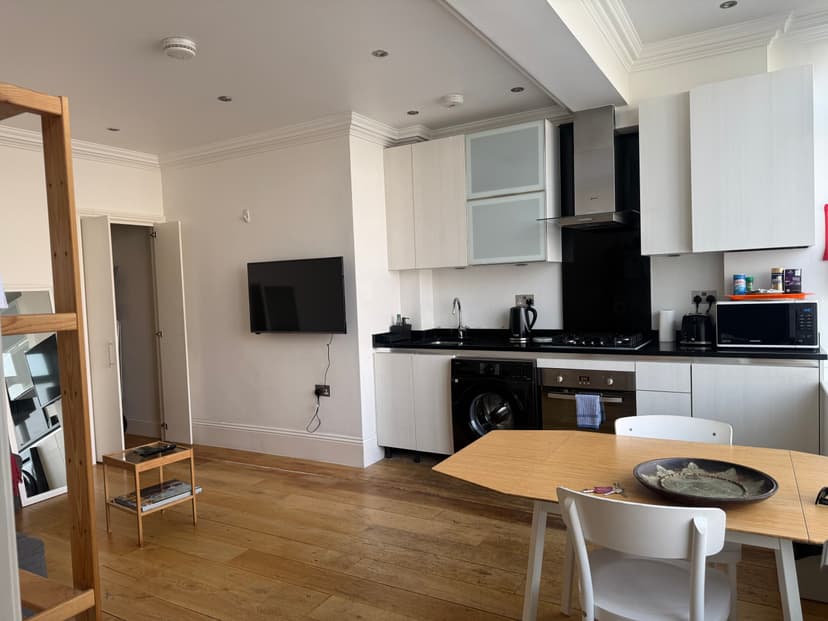 Image 3:1 bedroom Apartment or flat to rent