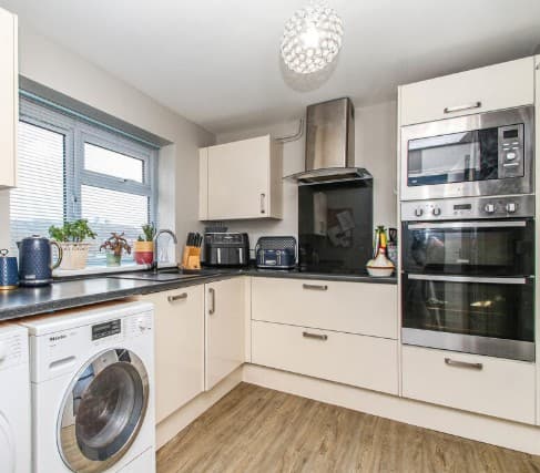 Image 3:2 bedroom Apartment or flat to rent