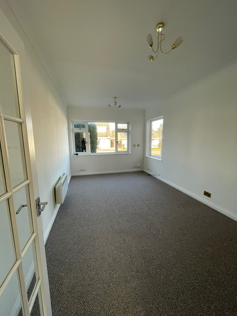 Image 2:1 bedroom Maisonette to rent