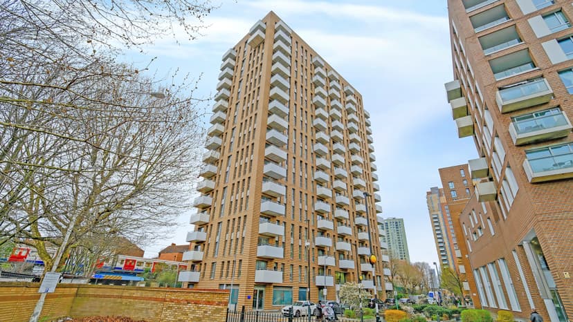 Image 1:1 bedroom Apartment or flat to rent