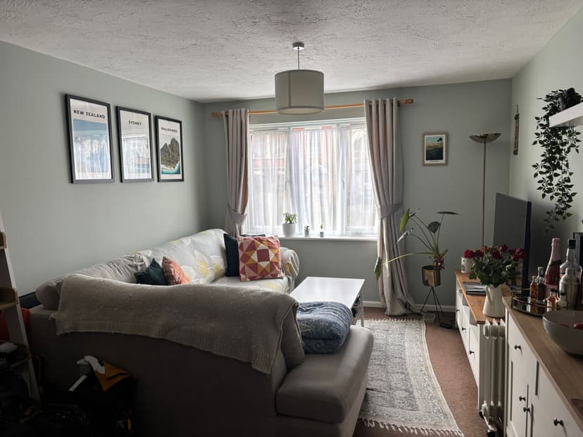 Image 1:1 bedroom Apartment or flat to rent