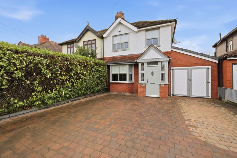 Image 1:3 bedroom Semi-detached house to rent