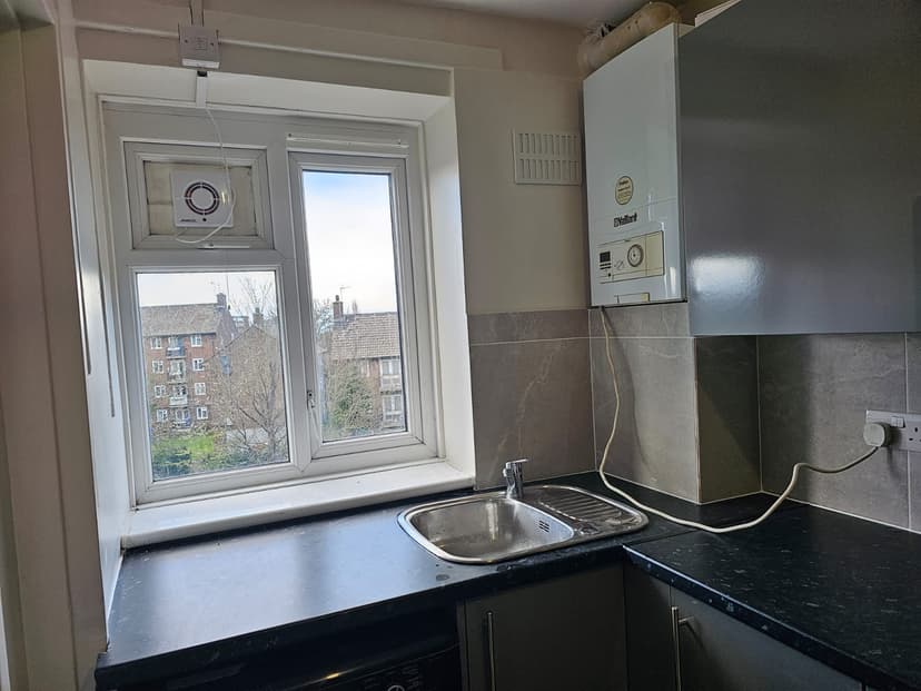 Image 3:2 bedroom Apartment or flat to rent