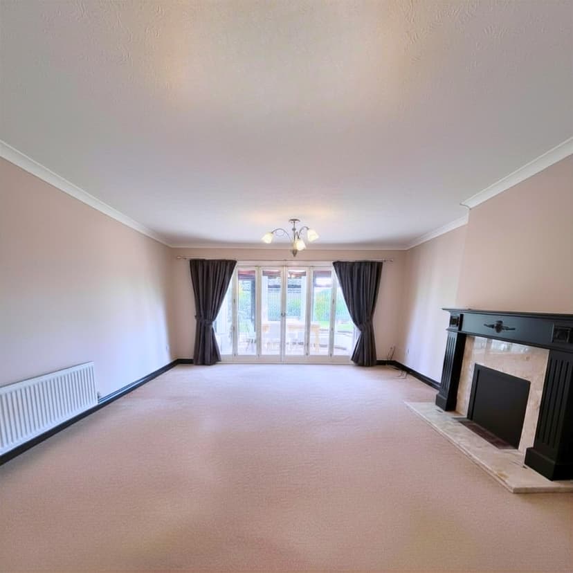 Image 3:4 bedroom Detached house to rent