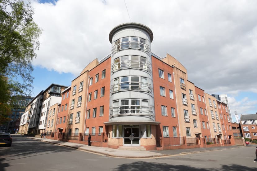 Image 1:2 bedroom Apartment or flat to rent