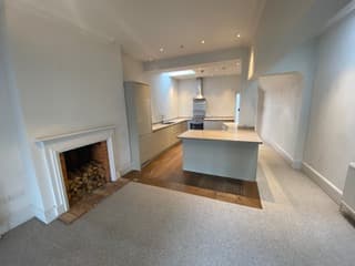 Image 1:2 bedroom Flat to rent