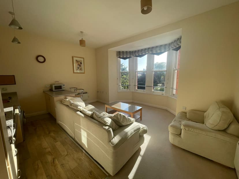 Image 2:1 bedroom Apartment or flat to rent