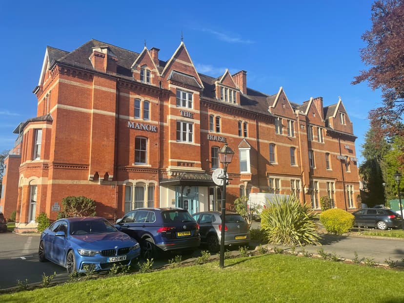 Image 1:1 bedroom Apartment or flat to rent