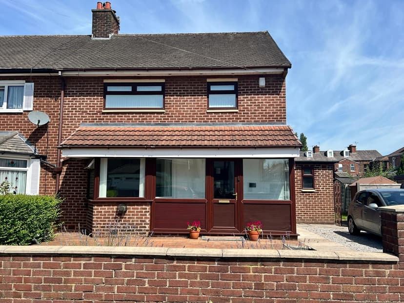 Image 2:3 bedroom Semi-detached house to rent