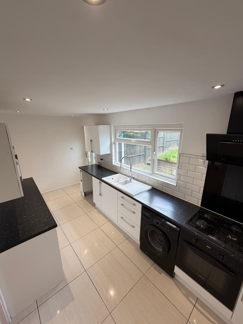 Image 1:2 bedroom Terraced house to rent